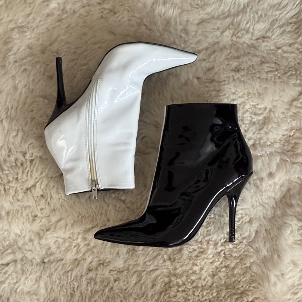 Steve Madden Black and White Ankle Boots